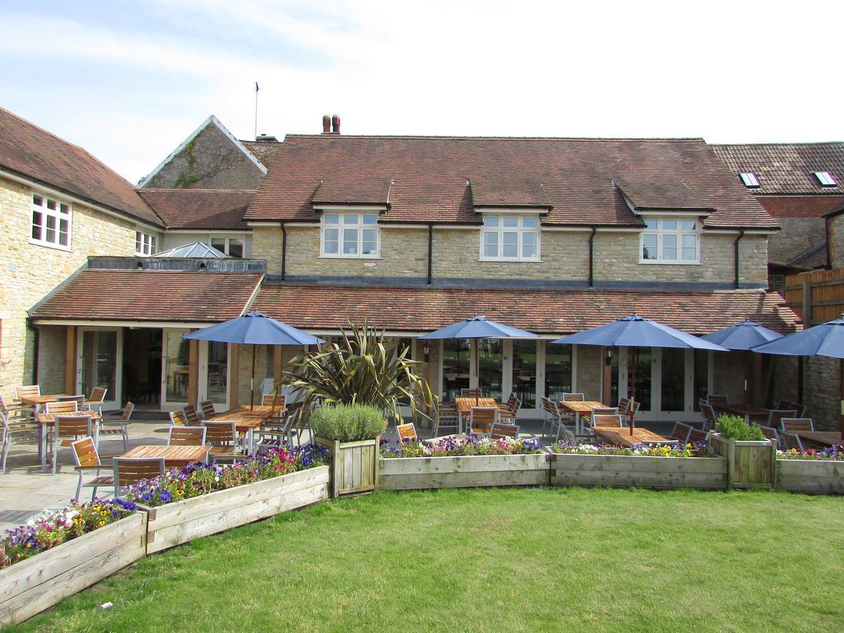 The Kings Arms Hotel Stowel Exterior photo