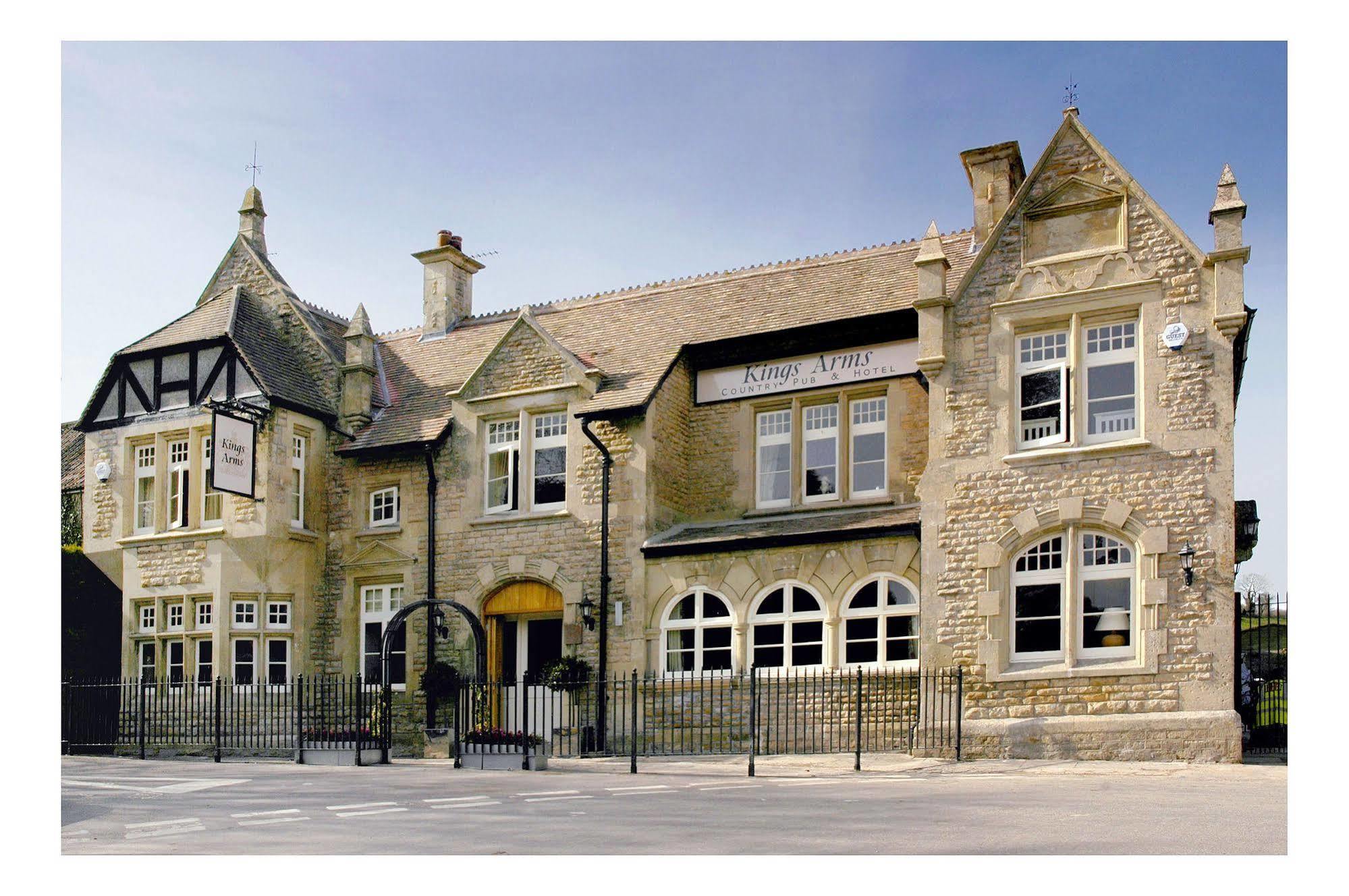 The Kings Arms Hotel Stowel Exterior photo